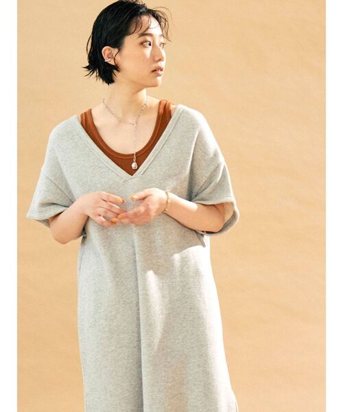 Ungrid（アングリッド）の「スウェットカフタンワンピース（ワンピース・レディース・ライトグレー/チャコールグレー・FREE）」の5枚目の写真
