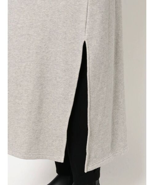 Ungrid（アングリッド）の「スウェットカフタンワンピース（ワンピース・レディース・ライトグレー/チャコールグレー・FREE）」の4枚目の写真