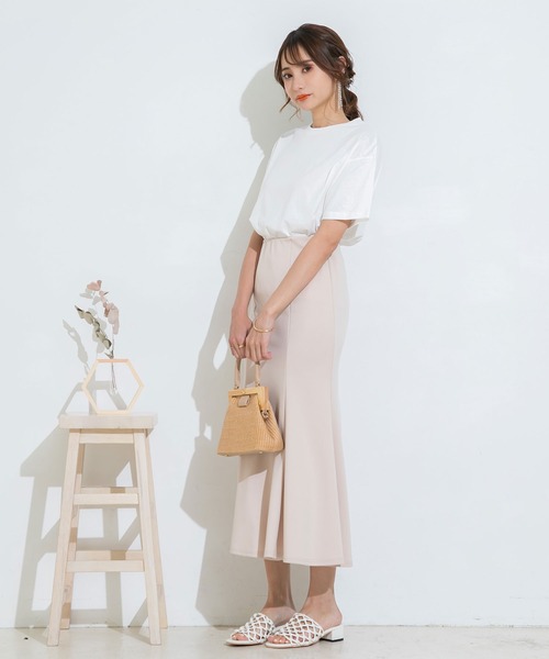 Newlyme（ニューリーミー）の「バックロゴTシャツ（Tシャツ/カットソー・レディース・ホワイト/ライトグレー/ブラック/ベージュ/ピンク/モカ/ホワイト×ブラック・MEDIUM/LARGE）」の9枚目の写真