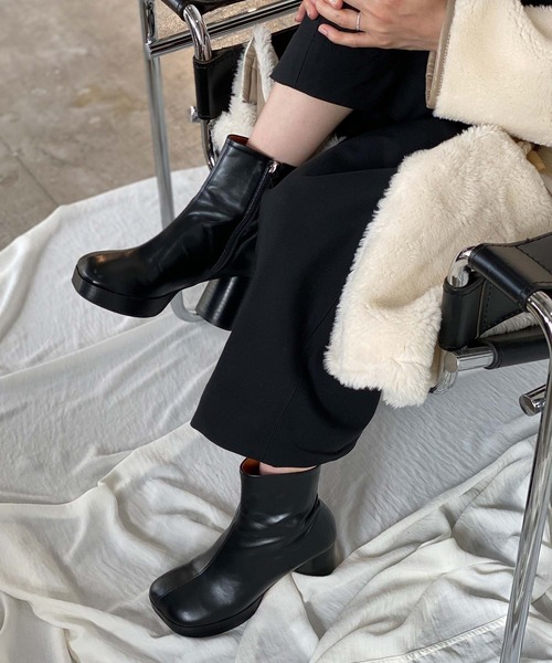 chuclla(チュクラ)の「【chuclla】【2021/AW】Round block-toe boots chs21a001(ブーツ・レディース・ブラック・40/36/39/38/37)」の6枚目の写真