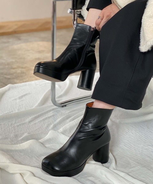 chuclla(チュクラ)の「【chuclla】【2021/AW】Round block-toe boots chs21a001(ブーツ・レディース・ブラック・40/36/39/38/37)」の8枚目の写真