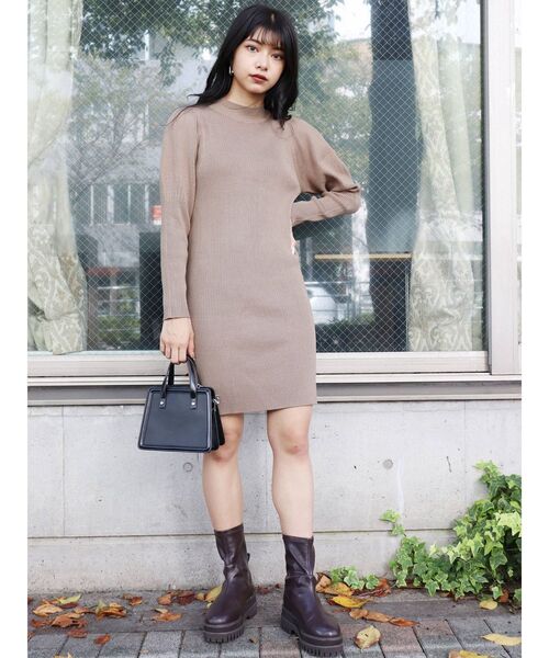 MURUA（ムルーア）の「バルーンスリーブミニニットワンピース