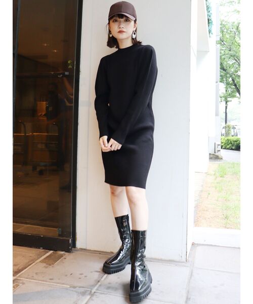 MURUA(ムルーア)の「バルーンスリーブミニニットワンピース(ワンピース・レディース・ブラック/ブルー/ブラウン/モカ・FREE)」の16枚目の写真