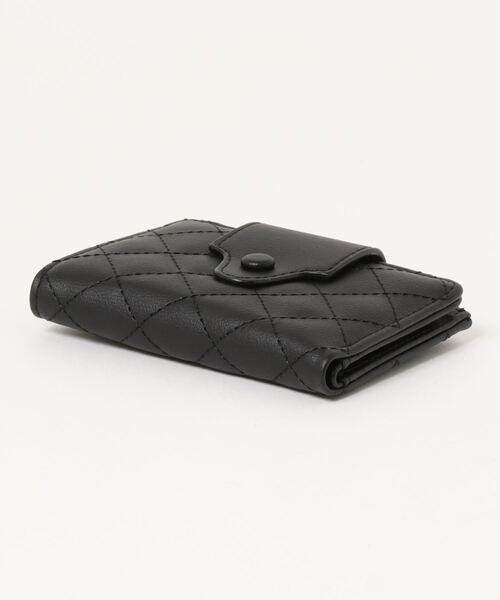 STYLEBLOCK（スタイルブロック）の「キルティング二つ折りミニ財布（財布・レディース・グレー/イエロー/ブラック/ピンク/ネイビー/ブラウン・FREE）」の9枚目の写真