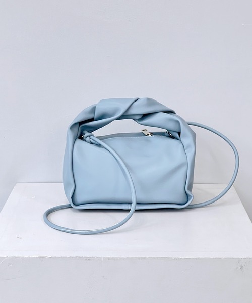 chuclla（チュクラ）の「ツイストハンドル スクエアバッグ cha21a001（ショルダーバッグ・レディース・ホワイト/グリーン/ブラック/モカ/オレンジ/ライトイエロー/ライトブルー/ピンク・FREE）」の11枚目の写真