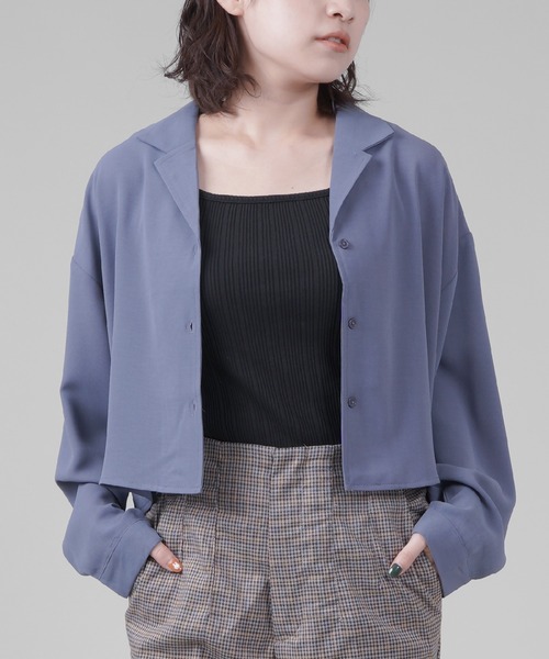 SPINNS（スピンズ）の「ショート丈開襟シャツ（シャツ/ブラウス・レディース・ブラック/ダークグリーン/オレンジ/ダークブルー/グレイッシュベージュ・ONESIZE）」の4枚目の写真