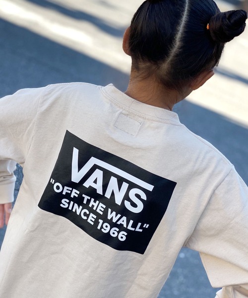 VANS(バンズ)の「VANS/ヴァンズ K VANS RECTANGLELOGO L/S Tee ロングスリーブTシャツ ビッグシルエット フロント バックプリント(Tシャツ/カットソー・キッズ・ブラック/ベージュ/ホワイト・M/L)」の3枚目の写真