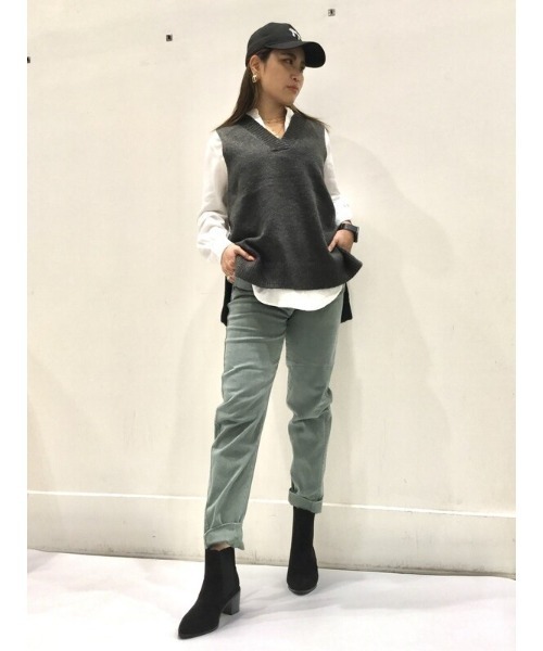 GAP(ギャップ)の「オーバーサイズ ハイロー セーターベスト(ベスト・レディース・チャコール/オリーブ/テラコッタ・M/XL/L/XS/XXS/S)」の15枚目の写真