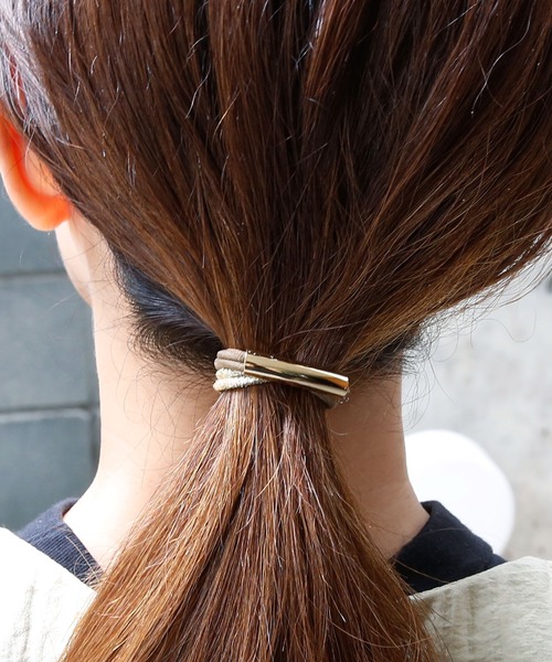 colleca la(コレカラ)の「バイカラーヘアゴム(ヘアゴム・レディース・グリーン/ブラウン/ブラック/ホワイト・フリ-)」の6枚目の写真