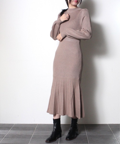 NOMAE(ノーマエ)の「【NOMAE】BACKリボンマーメイドニットワンピース(ワンピース・レディース・ホワイト/ブラック/ライトグリーン/ライトピンク・FREE)」の4枚目の写真