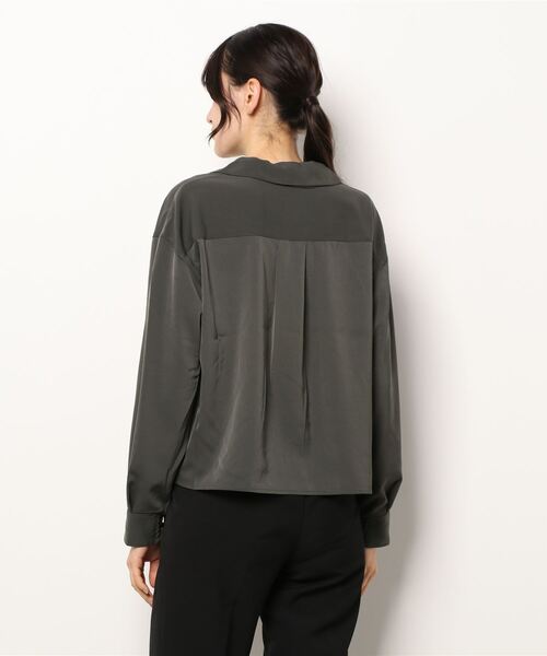 179/WG(イチナナキュウダブルジー)の「ビッグカラーエンブロイダリーブラウス(シャツ/ブラウス・レディース・グリーン/オフホワイト/ブラウン・MEDIUM)」の5枚目の写真