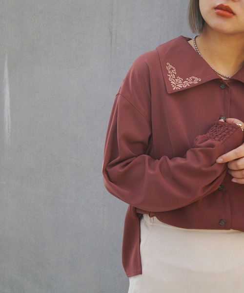 179/WG(イチナナキュウダブルジー)の「ビッグカラーエンブロイダリーブラウス(シャツ/ブラウス・レディース・グリーン/オフホワイト/ブラウン・MEDIUM)」の17枚目の写真