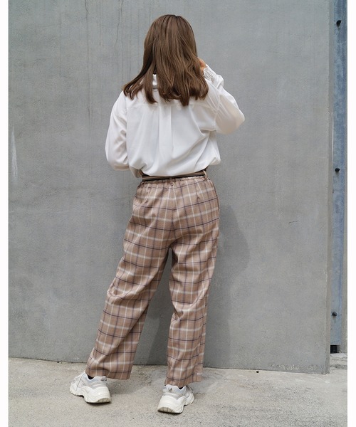 179/WG(イチナナキュウダブルジー)の「ビッグカラーエンブロイダリーブラウス(シャツ/ブラウス・レディース・グリーン/オフホワイト/ブラウン・MEDIUM)」の21枚目の写真