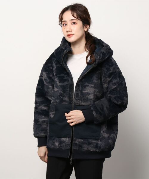 AVIREX(アヴィレックス)の「カモプリント シャギーボンディング ジップフーディー/ CAMO PRINT SHAGGY BONDING ZIP HOODIE(ブルゾン・レディース・グリーン系カモフラージュ/Black・FREE)」の18枚目の写真