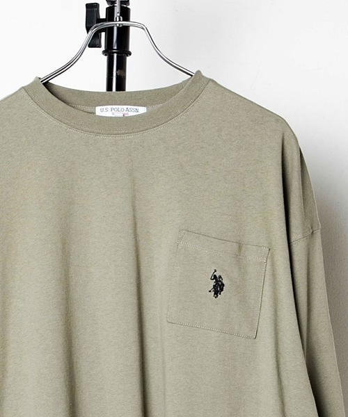 U.S. POLO ASSN.（ユーエスポロアッスン）の「∴WEGO/別注 U.S. POLOワンポイント刺繍BIGロンT（Tシャツ/カットソー・メンズ・スミクロ/オートミール/ブルー系その他/グリーン系その他/杢グレー/ベージュ系その他/パープル系その他/ダークグリーン/ホワイト/ネイビー・MEDIUM/LARGE）」の8枚目の写真