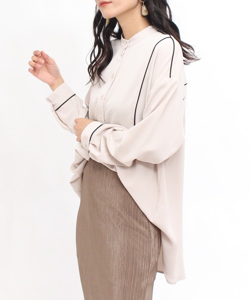 LOUISE ODIER(ルイーズオディール)の「パイピング切替バンドカラーシャツブラウス(シャツ/ブラウス・レディース・ホワイト/グレイッシュベージュ/グレイッシュブルー・MEDIUM)」の16枚目の写真