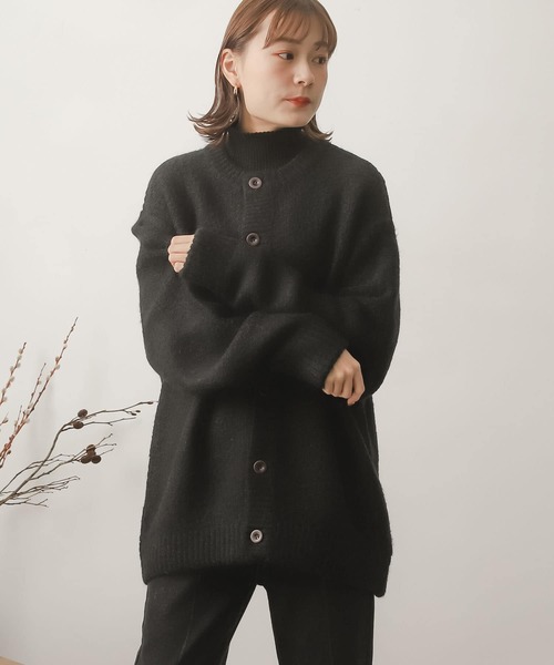 SENSE OF PLACE by URBAN RESEARCH（センスオブプレイスバイアーバンリサーチ）の「『ユニセックス』ブークレクルーネックカーディガン（カーディガン/ボレロ・メンズ・ライトブルー/ブラック/ベージュ/オレンジ/ブルー・MEDIUM/LARGE）」の2枚目の写真