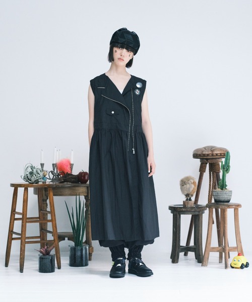 bedsidedrama(ベットサイドドラマ)の「bedsidedrama/ベッドサイドドラマ/Fake Riders Shirt Coat(ステンカラーコート・レディース・ライトグレー/ブラック・2/1)」の5枚目の写真