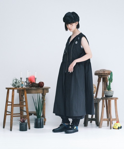 bedsidedrama(ベットサイドドラマ)の「bedsidedrama/ベッドサイドドラマ/Fake Riders Shirt Coat(ステンカラーコート・レディース・ライトグレー/ブラック・2/1)」の7枚目の写真