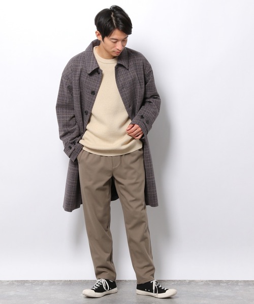 LAKOLE（ラコレ）の「チェック柄ウーリーテックステンカラーコート / 215636（ステンカラーコート・メンズ・ベージュ/チャコール・SMALL/MEDIUM/LARGE）」の4枚目の写真