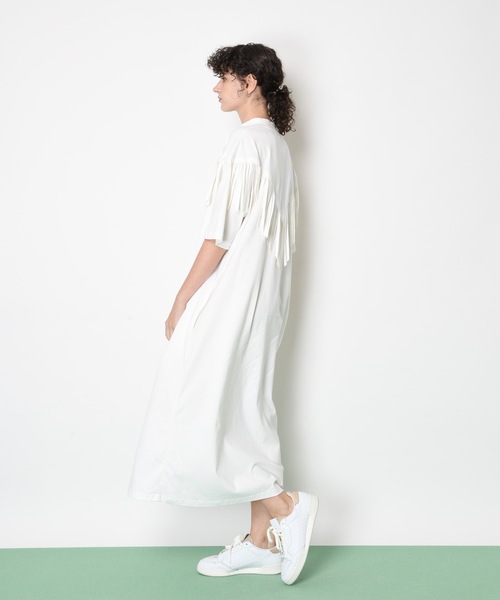 SUPERTHANKS（スーパーサンクス）の「スウェードフリンジモックネックオーバーサイズロングワンピース（ワンピース・レディース・モカ/ブラック/ホワイト・M/S）」の5枚目の写真