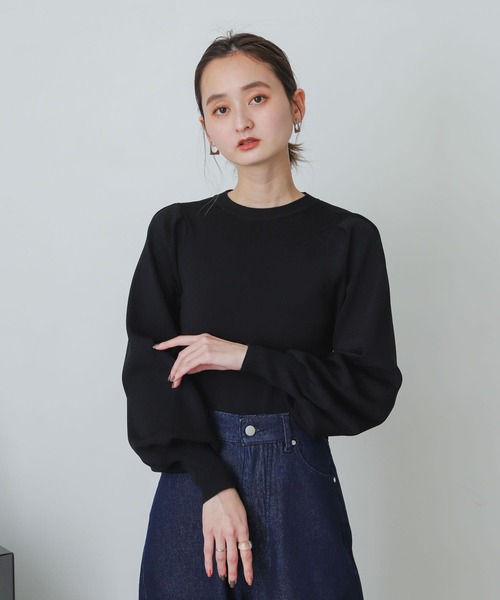 SENSE OF PLACE by URBAN RESEARCH(センスオブプレイスバイアーバンリサーチ)の「パワショルコンパクトセーター(ニット/セーター・レディース・アイボリー/ブルー/ブラック/ホワイト系その他/パープル・ONE)」の4枚目の写真