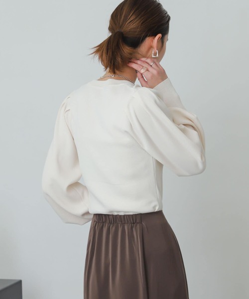 SENSE OF PLACE by URBAN RESEARCH(センスオブプレイスバイアーバンリサーチ)の「パワショルコンパクトセーター(ニット/セーター・レディース・アイボリー/ブルー/ブラック/ホワイト系その他/パープル・ONE)」の13枚目の写真