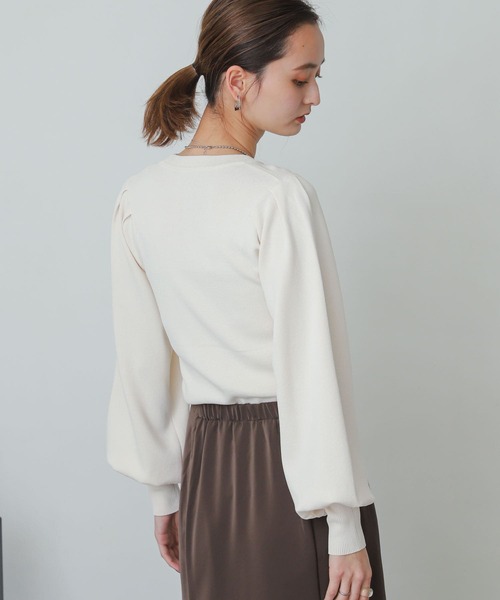 SENSE OF PLACE by URBAN RESEARCH(センスオブプレイスバイアーバンリサーチ)の「パワショルコンパクトセーター(ニット/セーター・レディース・アイボリー/ブルー/ブラック/ホワイト系その他/パープル・ONE)」の14枚目の写真