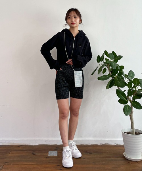 EPIMI E'PIMMY（エピミエピミー）の「〈Set upにも〉リブ編みラメニットショートパンツ（その他パンツ・レディース・ブラック/オフホワイト/グリーン/グレイッシュベージュ・MEDIUM）」の19枚目の写真