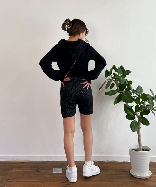 EPIMI E'PIMMY（エピミエピミー）の「〈Set upにも〉リブ編みラメニットショートパンツ（その他パンツ・レディース・ブラック/オフホワイト/グリーン/グレイッシュベージュ・MEDIUM）」の20枚目の写真