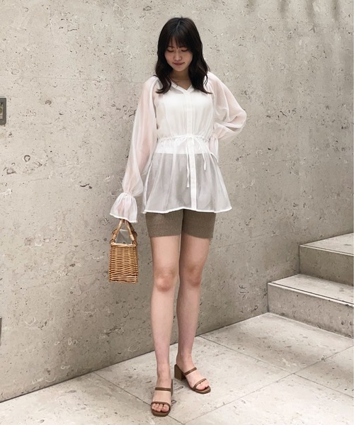 EPIMI E'PIMMY（エピミエピミー）の「〈Set upにも〉リブ編みラメニットショートパンツ（その他パンツ・レディース・ブラック/オフホワイト/グリーン/グレイッシュベージュ・MEDIUM）」の11枚目の写真