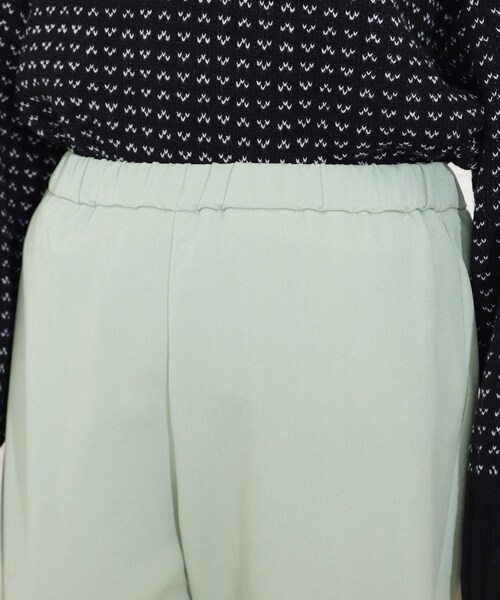 SHOO・LA・RUE(シューラルー)の「◆【S-LL】プルオンテーパードパンツ(その他パンツ・レディース・ブラック/ライトグリーン/ライトベージュ・01/02/03/04)」の5枚目の写真