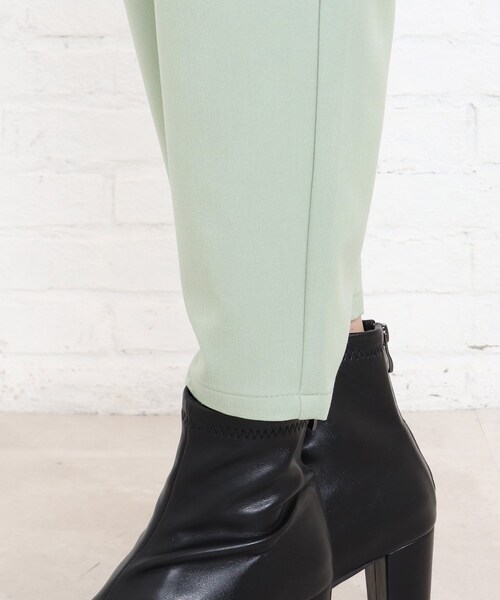 SHOO・LA・RUE(シューラルー)の「◆【S-LL】プルオンテーパードパンツ(その他パンツ・レディース・ブラック/ライトグリーン/ライトベージュ・01/02/03/04)」の11枚目の写真