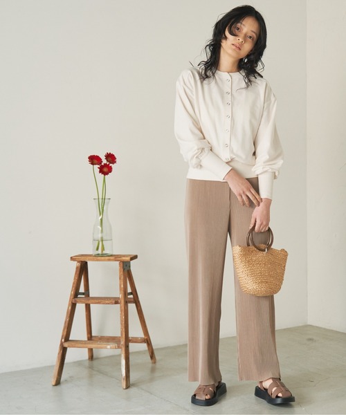 ANGIE（アンジー）の「スナップボタンショートカーディガン（カーディガン/ボレロ・レディース・ブラック/レッド/オフホワイト/グリーン/杢グレー・FREE）」の8枚目の写真