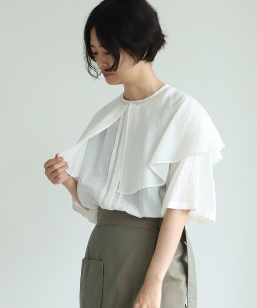 yuni(ユニ )の「cotton/cupra/Linenローンcape collar ブラウス(シャツ/ブラウス・レディース・ブラック/ホワイト/グリーン・FREE)」の2枚目の写真