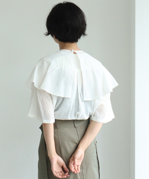 yuni(ユニ )の「cotton/cupra/Linenローンcape collar ブラウス(シャツ/ブラウス・レディース・ブラック/ホワイト/グリーン・FREE)」の4枚目の写真