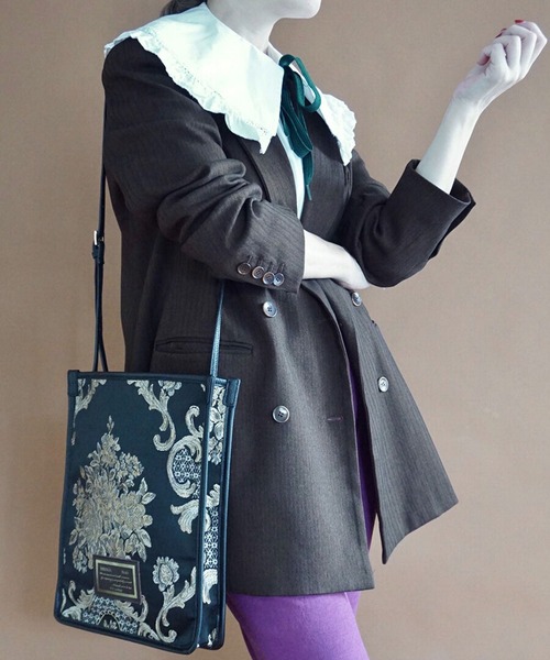 intoxic.(イントキシック)の「DAMASK JACQUARD CROSS CARRY クロスキャリー(ショルダーバッグ・レディース・ブラック/オレンジ/ブルー・FREE)」の15枚目の写真