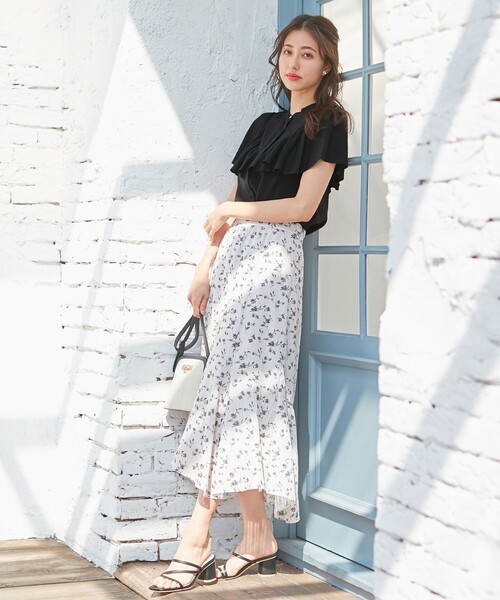 ANY SIS（エニィスィス）の「【美人百花6月号掲載】フリルショルダー ブラウス（シャツ/ブラウス・レディース・アイボリー系/ブラック系/ピンク系・2）」の12枚目の写真