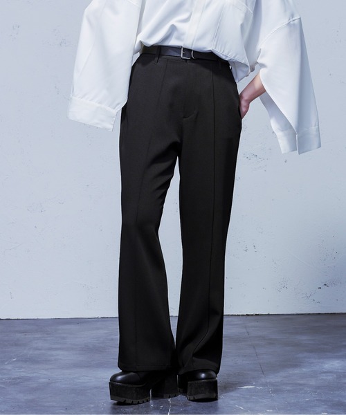 Ellno Loset（エルノロゼット）の「SSカラーフレアパンツ（スラックス・レディース・ブラック/グリーン/アイボリー/スモークピンク・SMALL/MEDIUM/LARGE）」の3枚目の写真