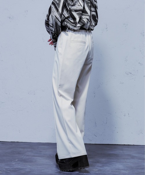 Ellno Loset（エルノロゼット）の「SSカラーフレアパンツ（スラックス・レディース・ブラック/グリーン/アイボリー/スモークピンク・SMALL/MEDIUM/LARGE）」の19枚目の写真