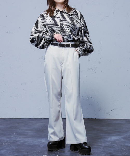 Ellno Loset（エルノロゼット）の「SSカラーフレアパンツ（スラックス・レディース・ブラック/グリーン/アイボリー/スモークピンク・SMALL/MEDIUM/LARGE）」の20枚目の写真