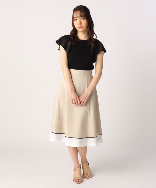 LAISSE PASSE（レッセパッセ）の「バイカラーフレアスカート（スカート・レディース・ベージュ/ネイビー/アイボリー・SMALL/MEDIUM）」の2枚目の写真