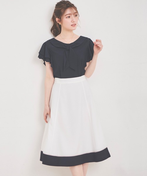 LAISSE PASSE（レッセパッセ）の「バイカラーフレアスカート（スカート・レディース・ベージュ/ネイビー/アイボリー・SMALL/MEDIUM）」の19枚目の写真