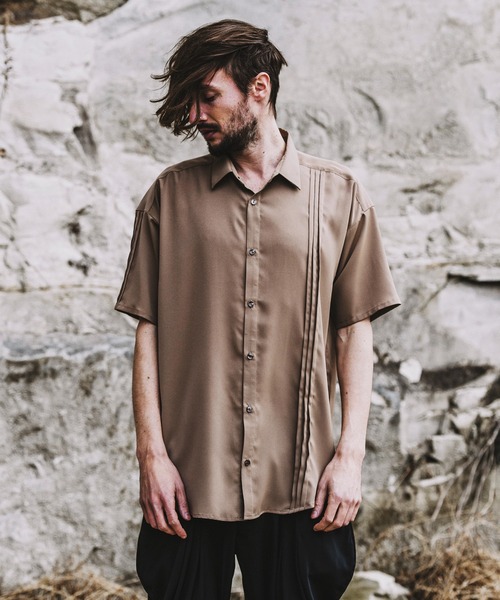 NO ID.（ノーアイディ）の「アシンメトリ-タックBIG-SH（シャツ/ブラウス・メンズ・ホワイト/グリーン/ブラック/ベージュ・ONE SIZE）」の22枚目の写真