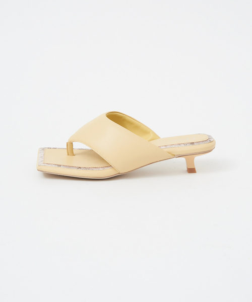 Au BANNISTER（オゥバニスター）の「【WEB限定】韓国風 クッション 3cmヒール サンダル（サンダル・レディース・ブラック/イエロー/グリーン・S/M/L）」の8枚目の写真