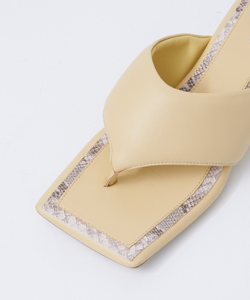 Au BANNISTER（オゥバニスター）の「【WEB限定】韓国風 クッション 3cmヒール サンダル（サンダル・レディース・ブラック/イエロー/グリーン・S/M/L）」の19枚目の写真