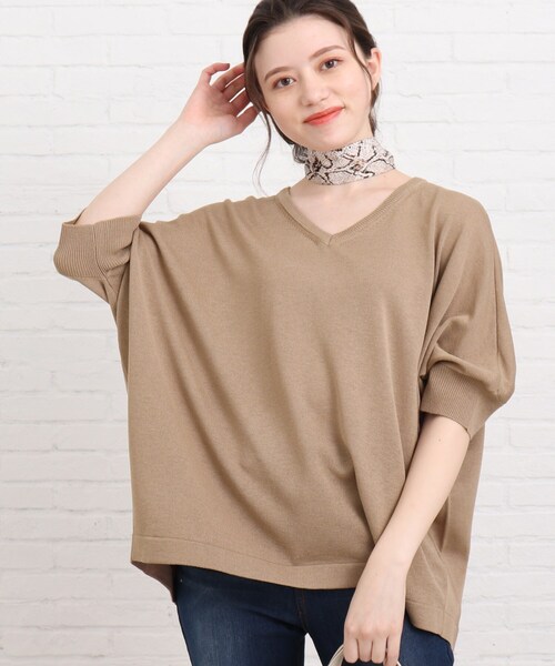 SHOO・LA・RUE（シューラルー）の「◆リネンブレンドドルマンニット（ニット/セーター・レディース・グリーン/サンドベージュ/アイボリー/ブルー系2・00）」の2枚目の写真