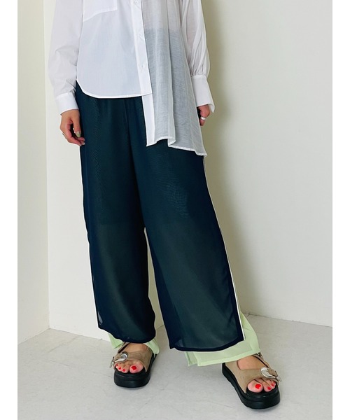 TEVALT(ヴァレット)の「レイヤードパンツ(その他パンツ・レディース・オフホワイト/ネイビー・38)」の2枚目の写真