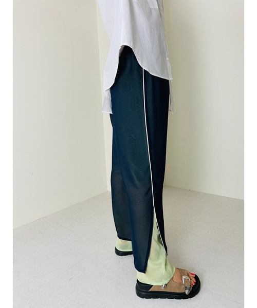 TEVALT(ヴァレット)の「レイヤードパンツ(その他パンツ・レディース・オフホワイト/ネイビー・38)」の19枚目の写真