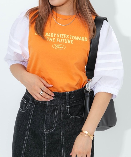 nemne store（ネンネストア）の「ボリューム袖異素材ロゴプリントTシャツ（Tシャツ/カットソー・レディース・オフホワイト/オレンジ/スミクロ・フリー）」の3枚目の写真